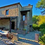 Tuscan With Views Over Maremma Ferienhaus Sassofortino